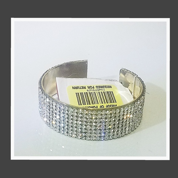 NWT....bracelet - Picture 2 of 2